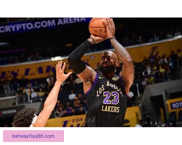 湖人以22胜6负成绩稳居前列 老詹称关键时刻冷静无压力